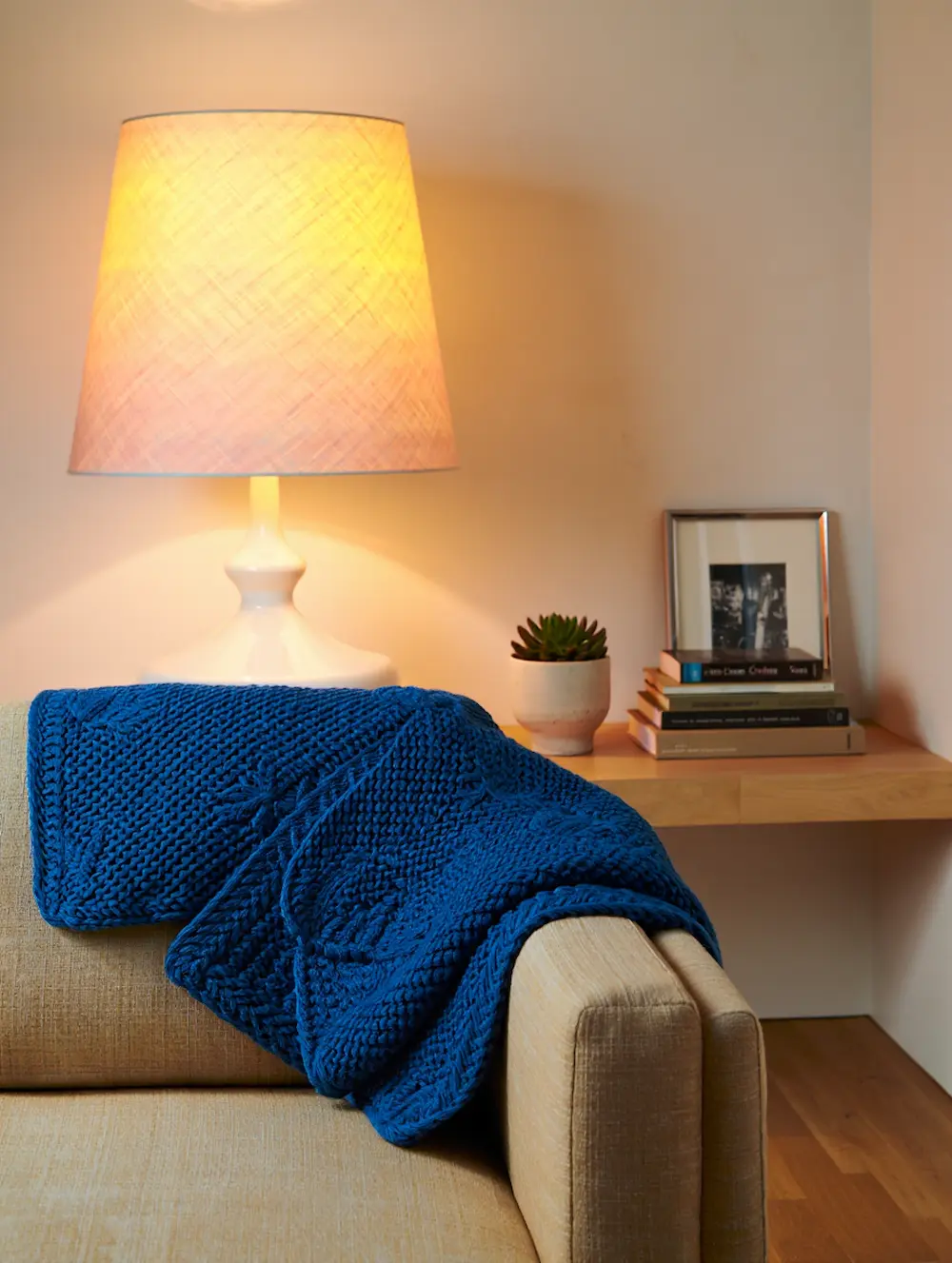 Visual Calm: Beyond Decluttering – Finding Your Sight-Based Serenity | NeurodiverseNights Blog illustration